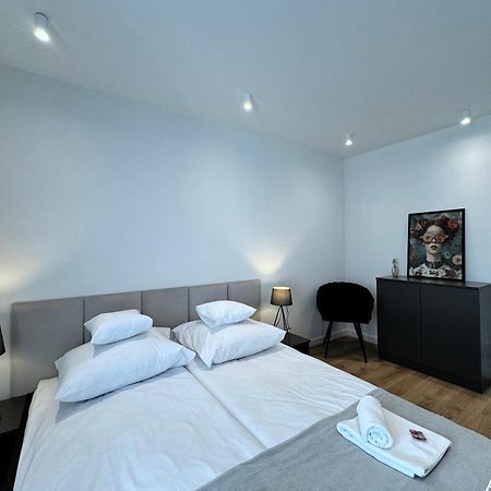 Aparthotel Amuse Me Kielce Exterior foto